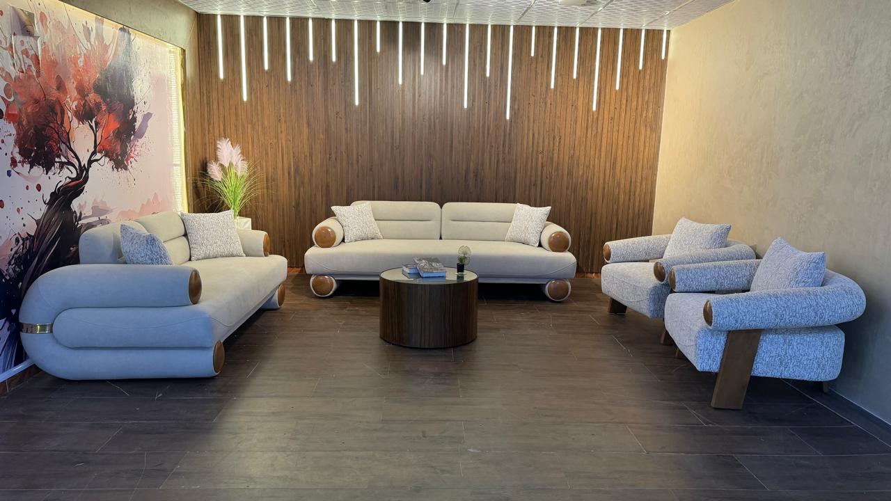 انتريه لوكس