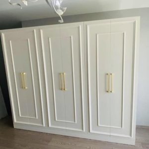 غرفه نوم جوليان