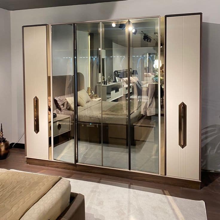 غرفه نوم كوين - الصورة 4