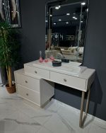 ⁦غرفه نوم لاورا⁩ - الصورة ⁦4⁩