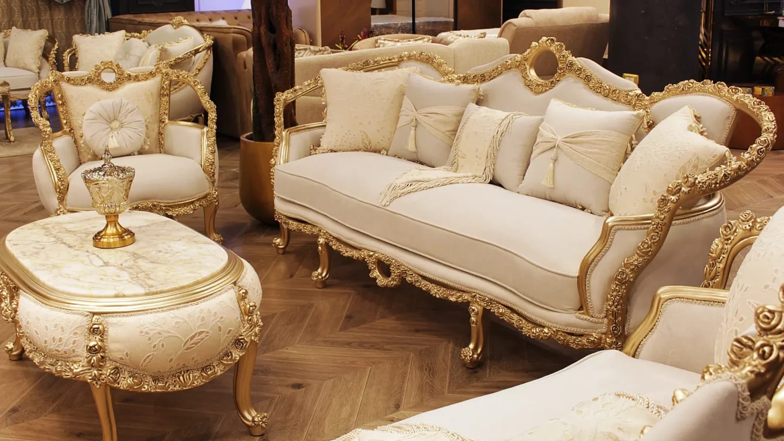 صالون باريس - الصورة 2