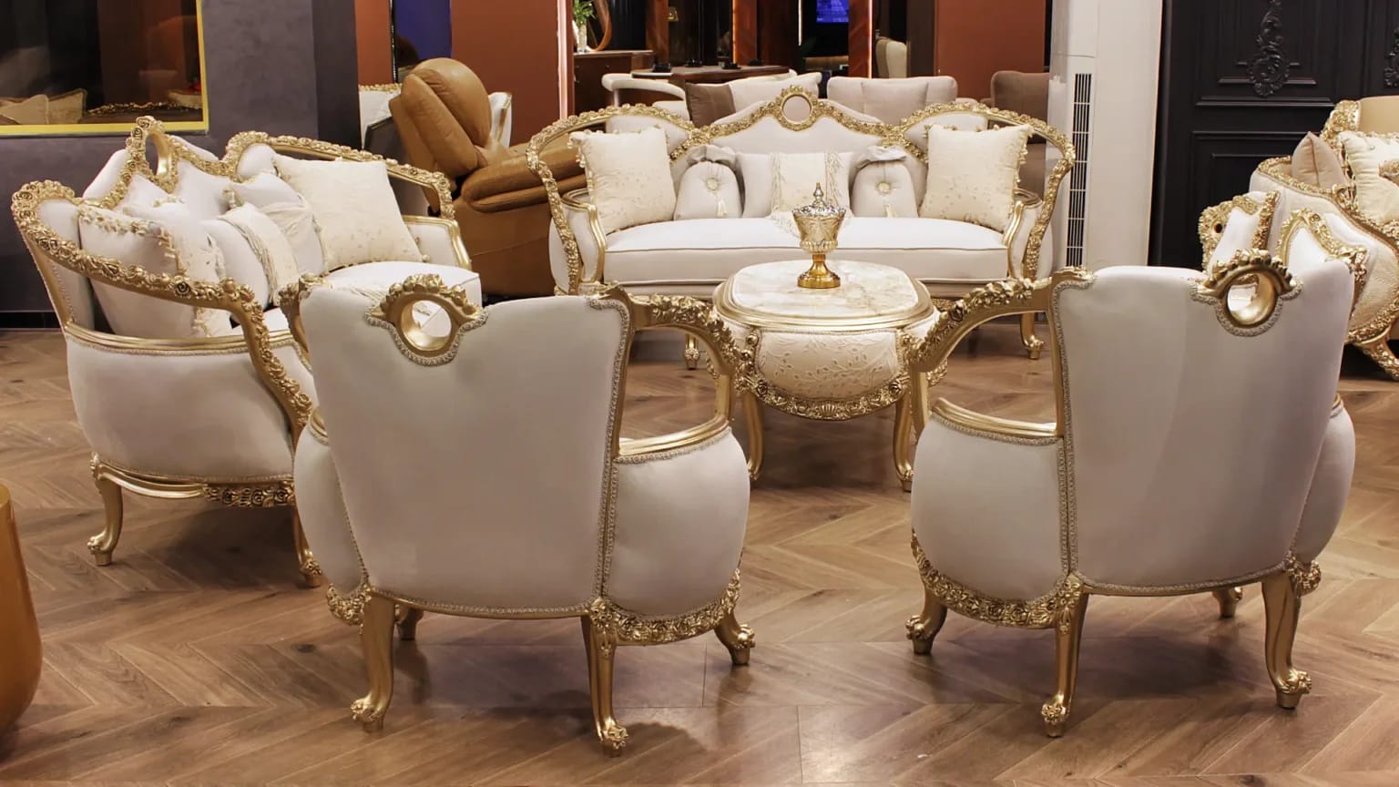 صالون باريس - الصورة 4